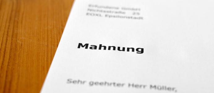 Wer eine Mahnung erhält, ist möglicherweise komplett pleite. Was dann zu tun ist – dazu finden Sie hier Informationen.